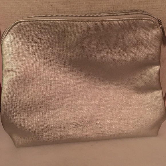 Space NK makeup bag - Picture 1 of 5